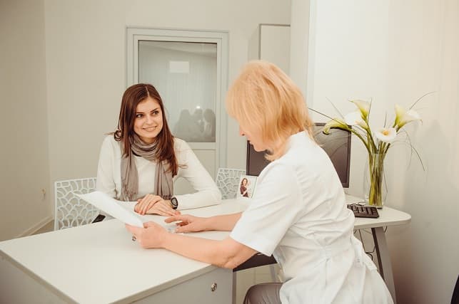 IVF Subsidiabiliteit & Leeftijdsgrenzen in het buitenland: Wat patiënten moeten weten voordat ze een kliniek kiezen